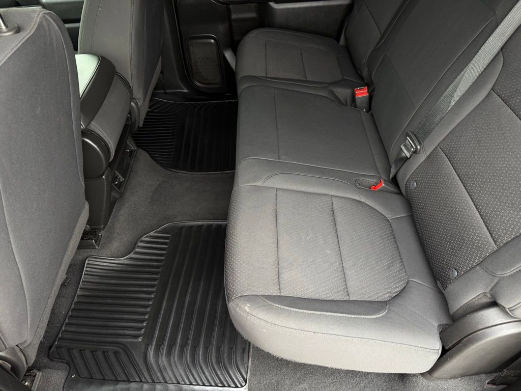 Used 2020 Chevrolet Silverado 1500 Custom w/ Custom Value Package image 11