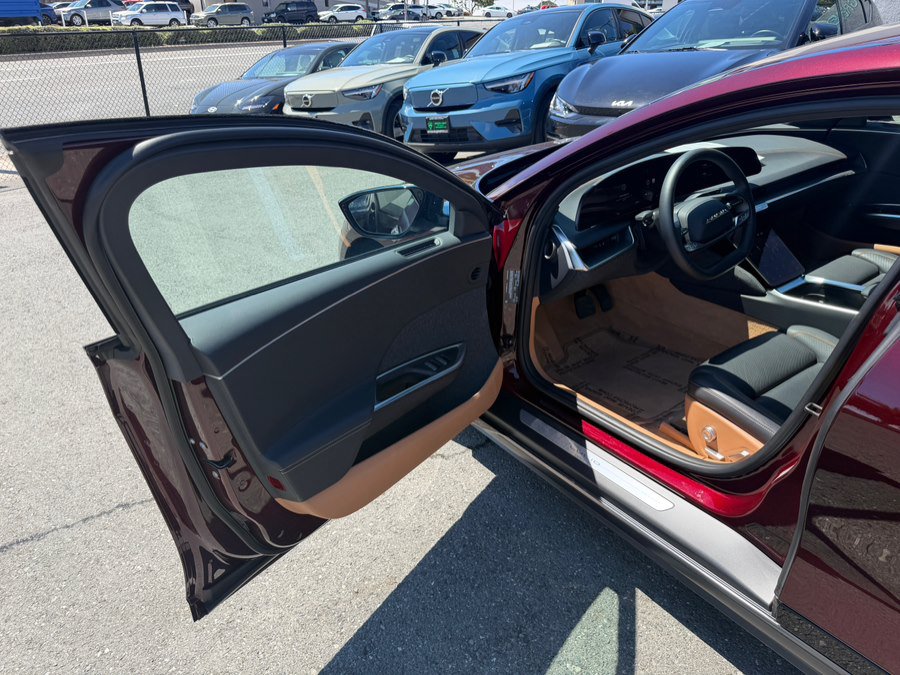 Used 2023 Lucid Air Touring AWD/4WD image 9