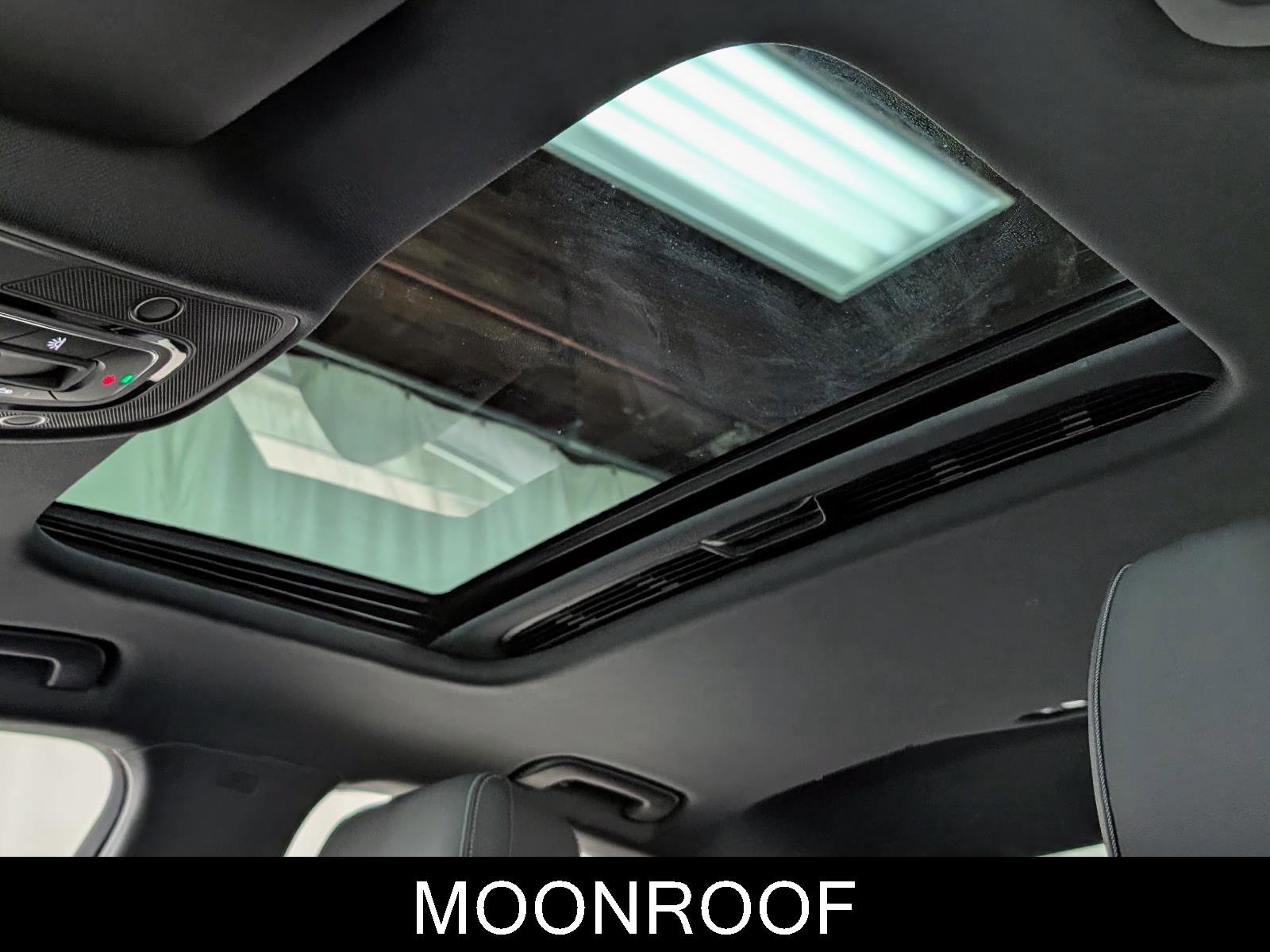 Used 2024 Audi A4 2.0T Premium w/ Convenience Package image 18