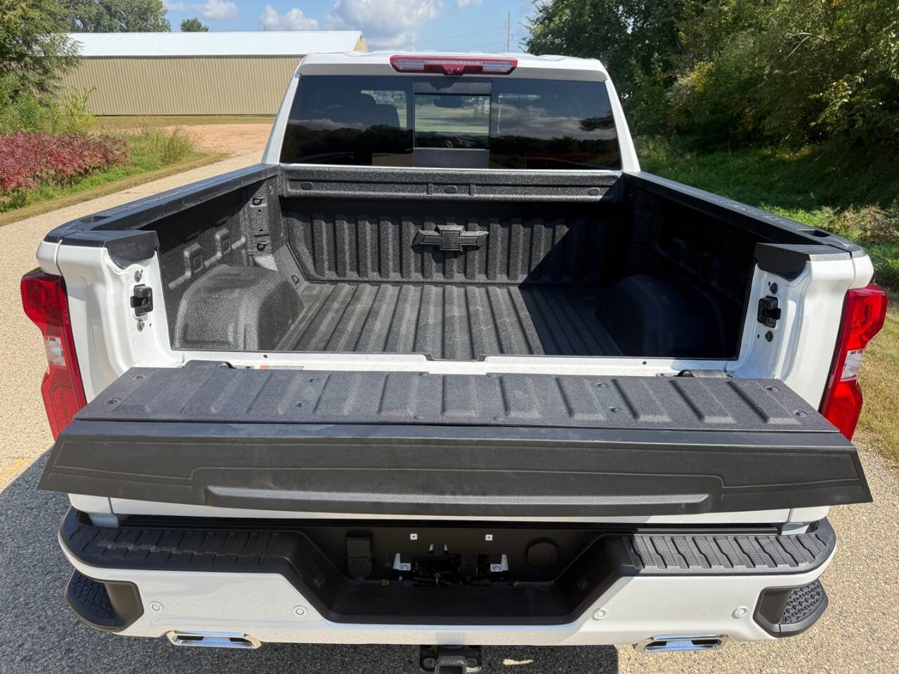 Used 2025 Chevrolet Silverado 1500 High Country image 8