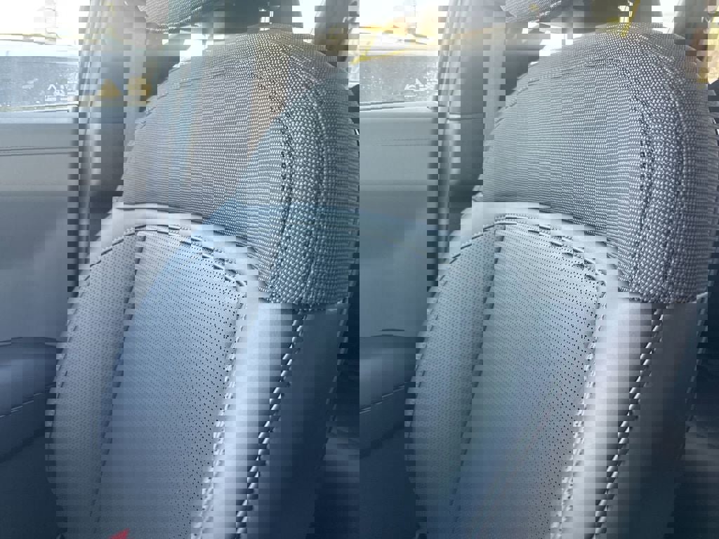 New 2027 Kia Telluride S image 43