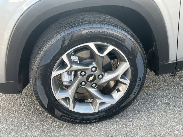 Used 2024 Chevrolet Trax LT image 32