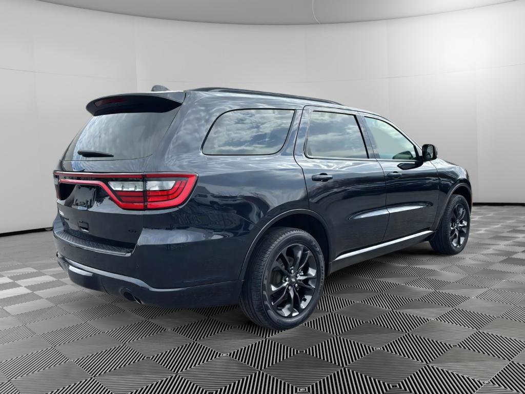 Used 2025 Dodge Durango GT image 4