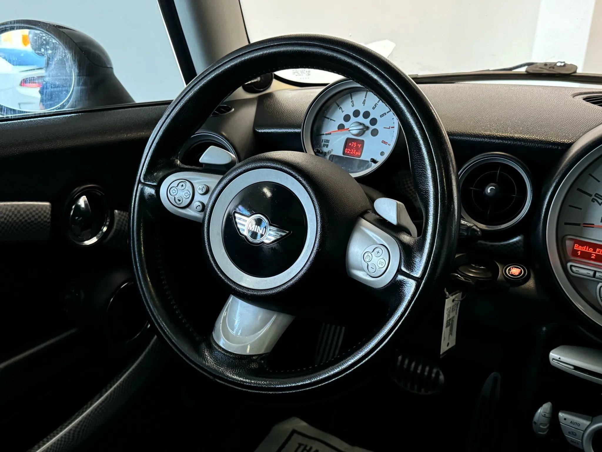 Used 2010 MINI Cooper S image 11