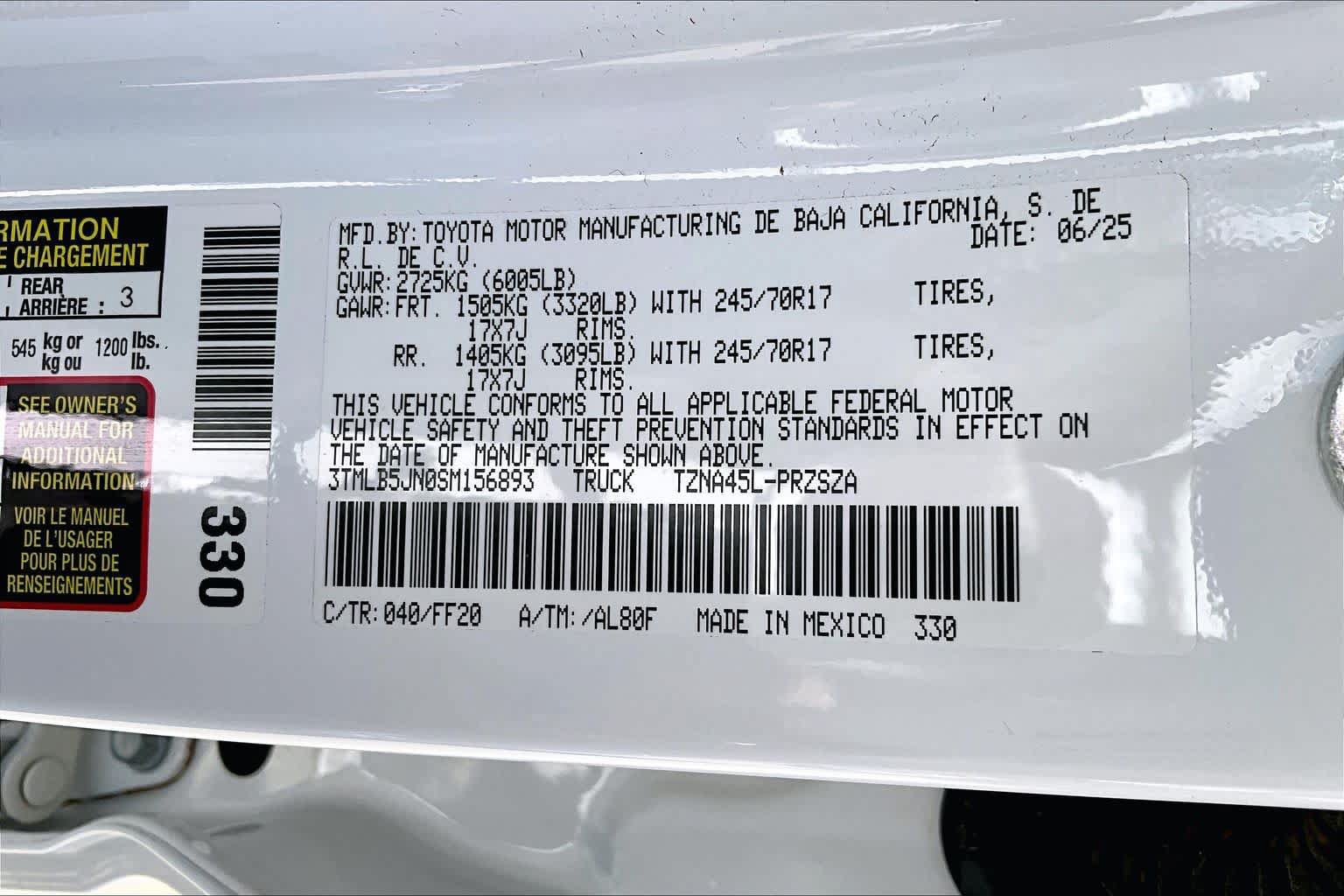 Used 2025 Toyota Tacoma SR5 AWD/4WD image 33