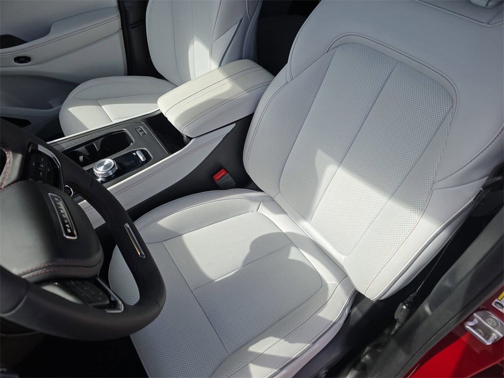 Used 2025 Jeep Wagoneer S Limited image 15