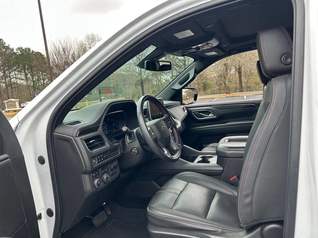Used 2022 Chevrolet Suburban RST w/ Luxury Package AWD/4WD image 43