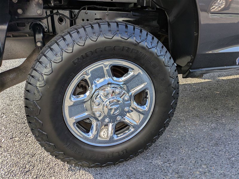 Used 2024 RAM 2500 Tradesman w/ Chrome Appearance Group image 12