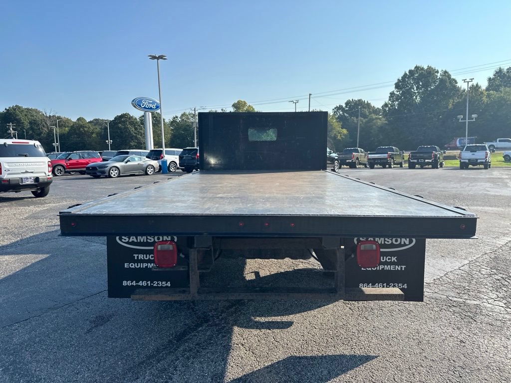 Used 2017 Ford F550 4x4 Regular Cab Super Duty image 4