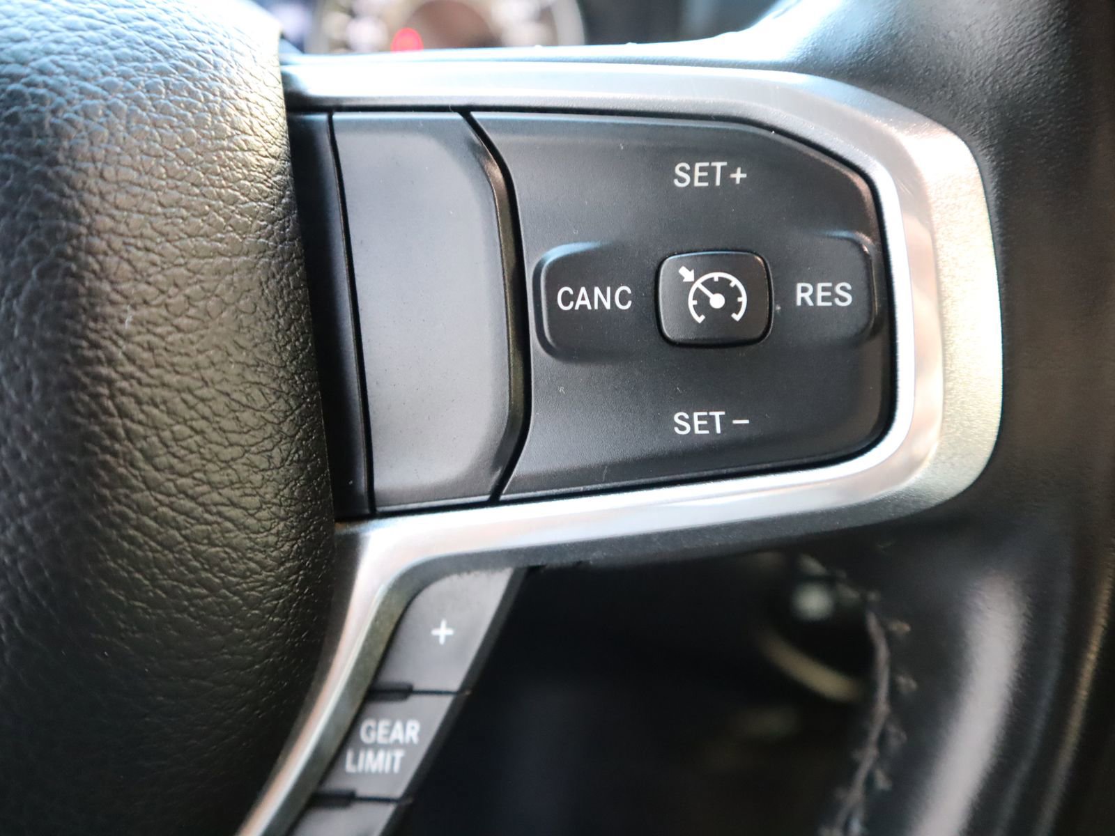 Used 2024 RAM 2500 Laramie image 41