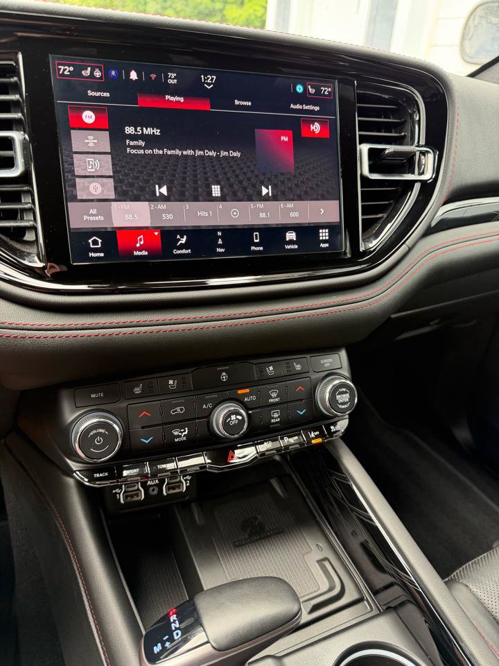 Used 2024 Dodge Durango Citadel w/ Tow 'N Go Group AWD/4WD image 18