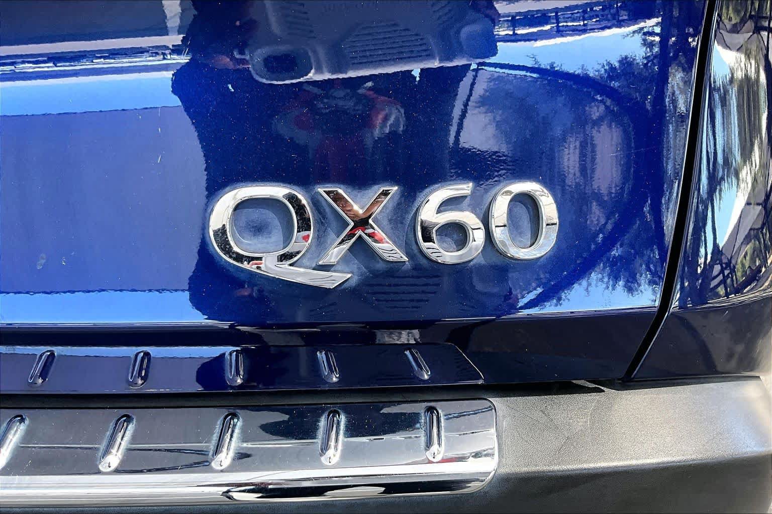 Used 2022 INFINITI QX60 Luxe w/ Cargo Package FWD image 10