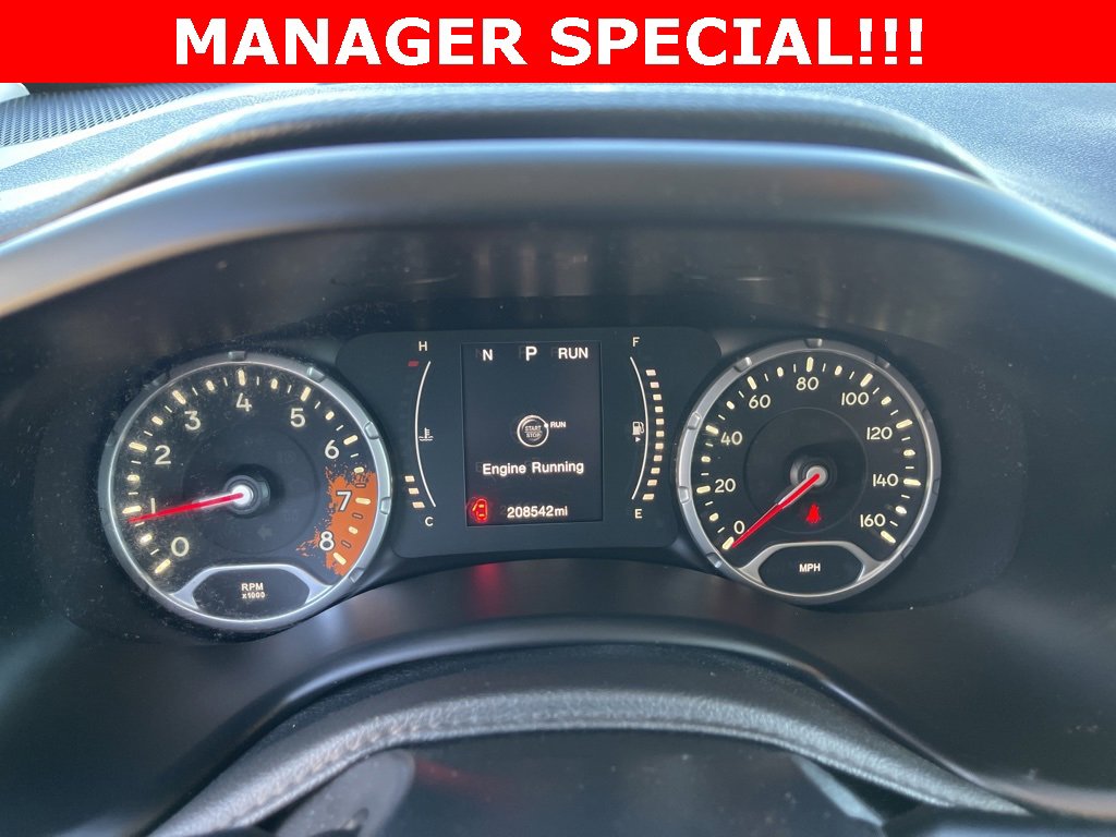 Used 2016 Jeep Renegade Latitude w/ Cold Weather Group image 18