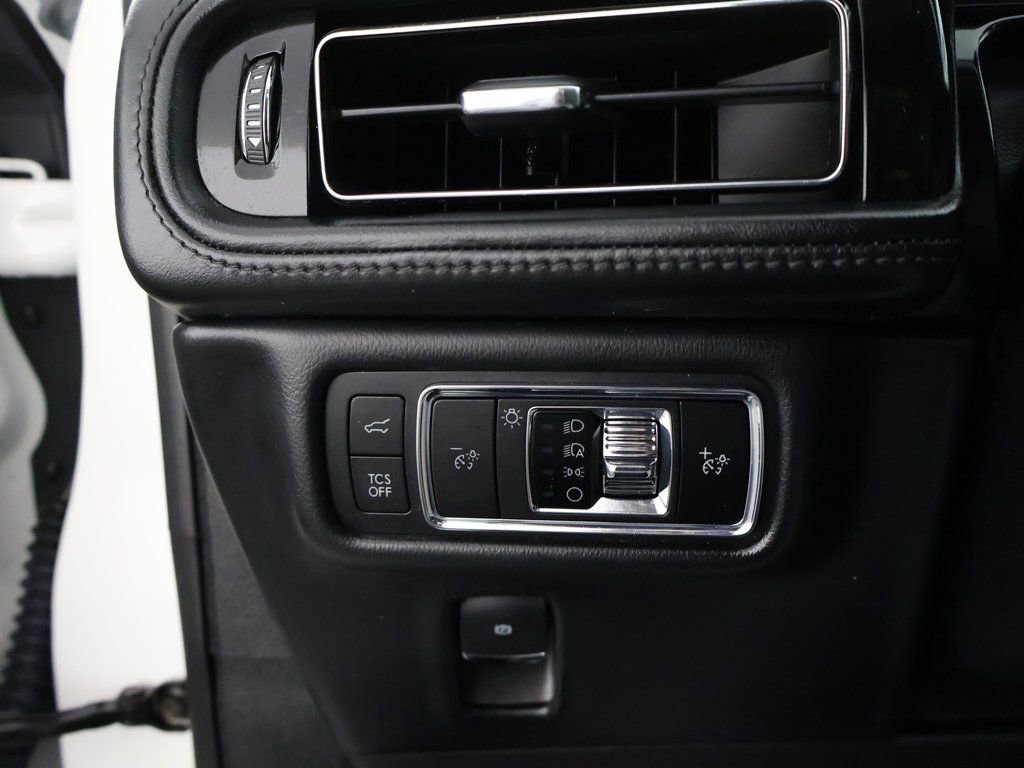 Used 2022 Lincoln Nautilus AWD image 38