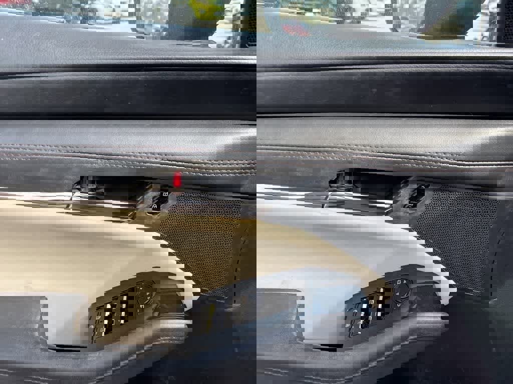 Used 2019 MAZDA MAZDA3 AWD Sedan w/ Select Package image 8