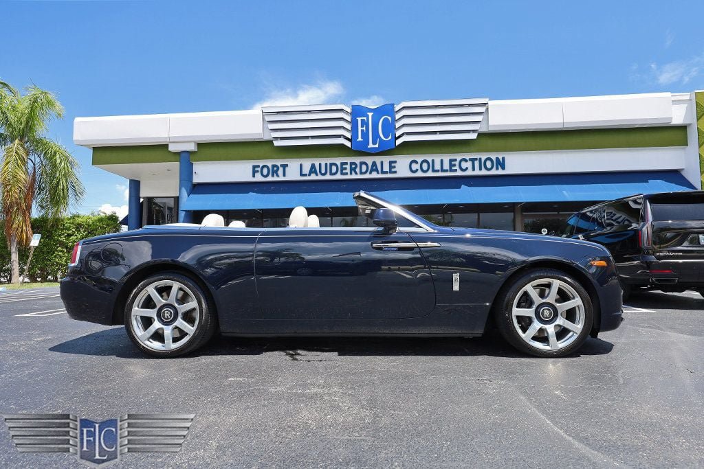 Used 2016 Rolls-Royce Dawn RWD image 43