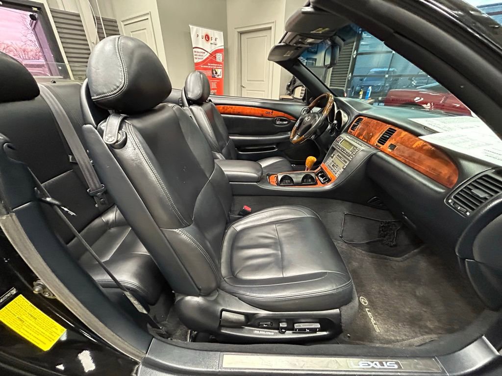 Used 2007 Lexus SC 430 Convertible RWD image 36