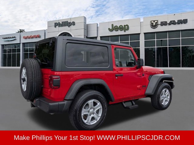Used 2021 Jeep Wrangler Sport AWD/4WD image 3