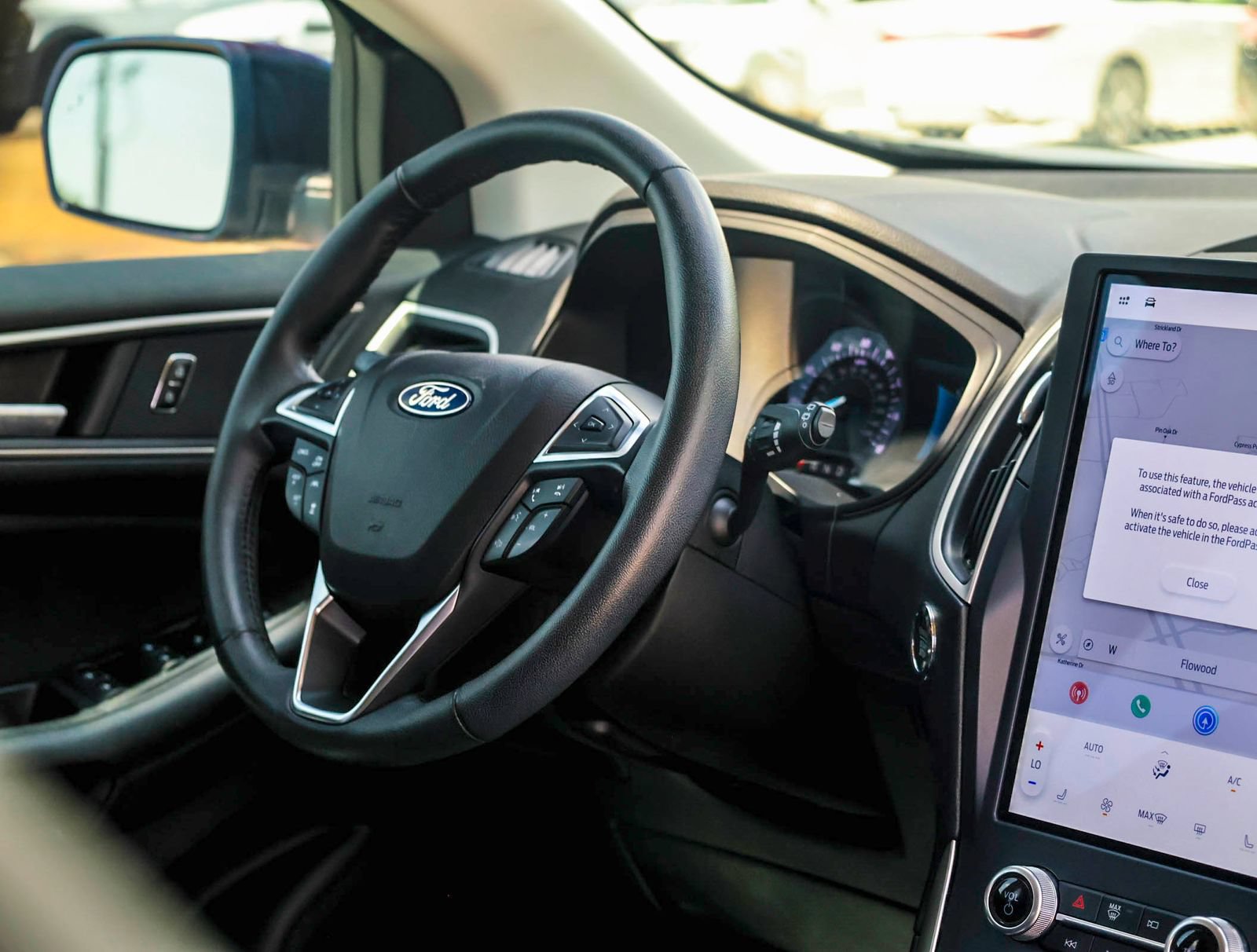 Used 2023 Ford Edge SEL w/ Convenience Package AWD/4WD image 10