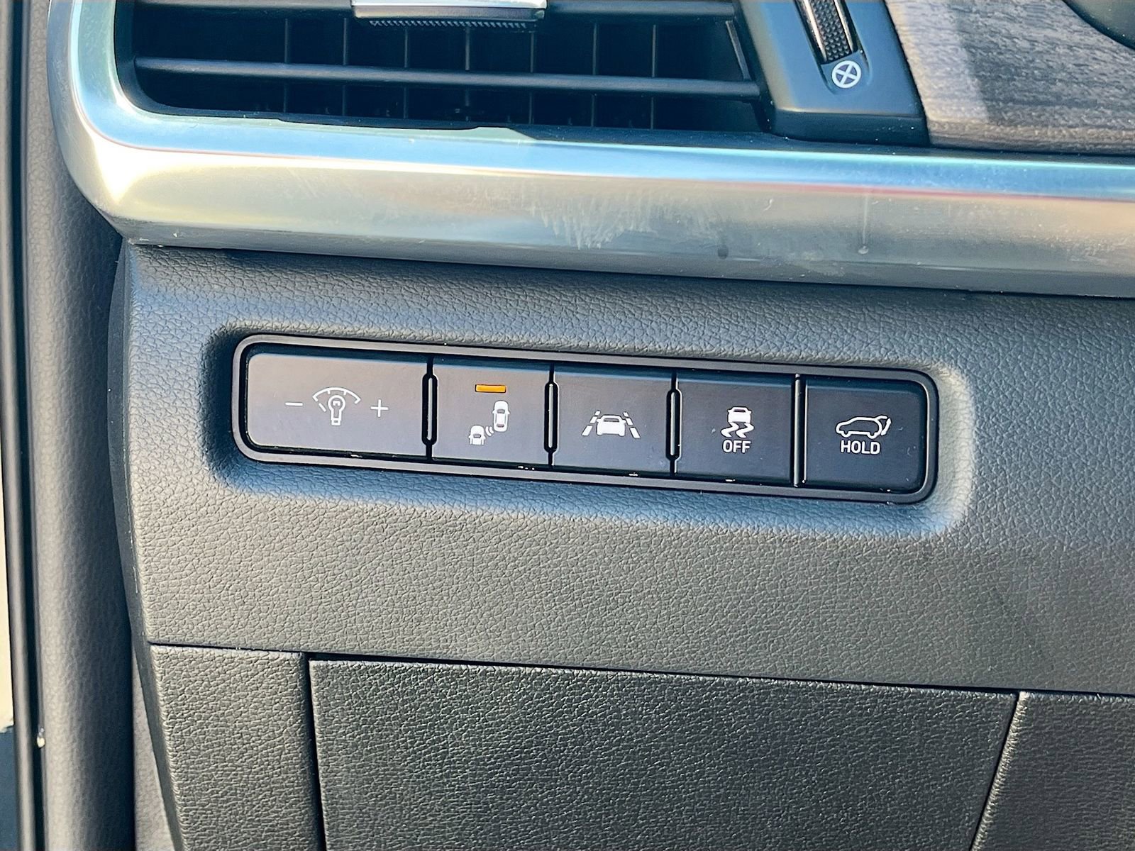 Used 2022 Kia Telluride SX w/ SX Prestige Package image 10