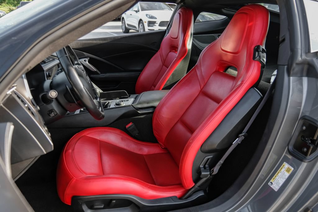 Used 2016 Chevrolet Corvette Stingray Coupe RWD image 41