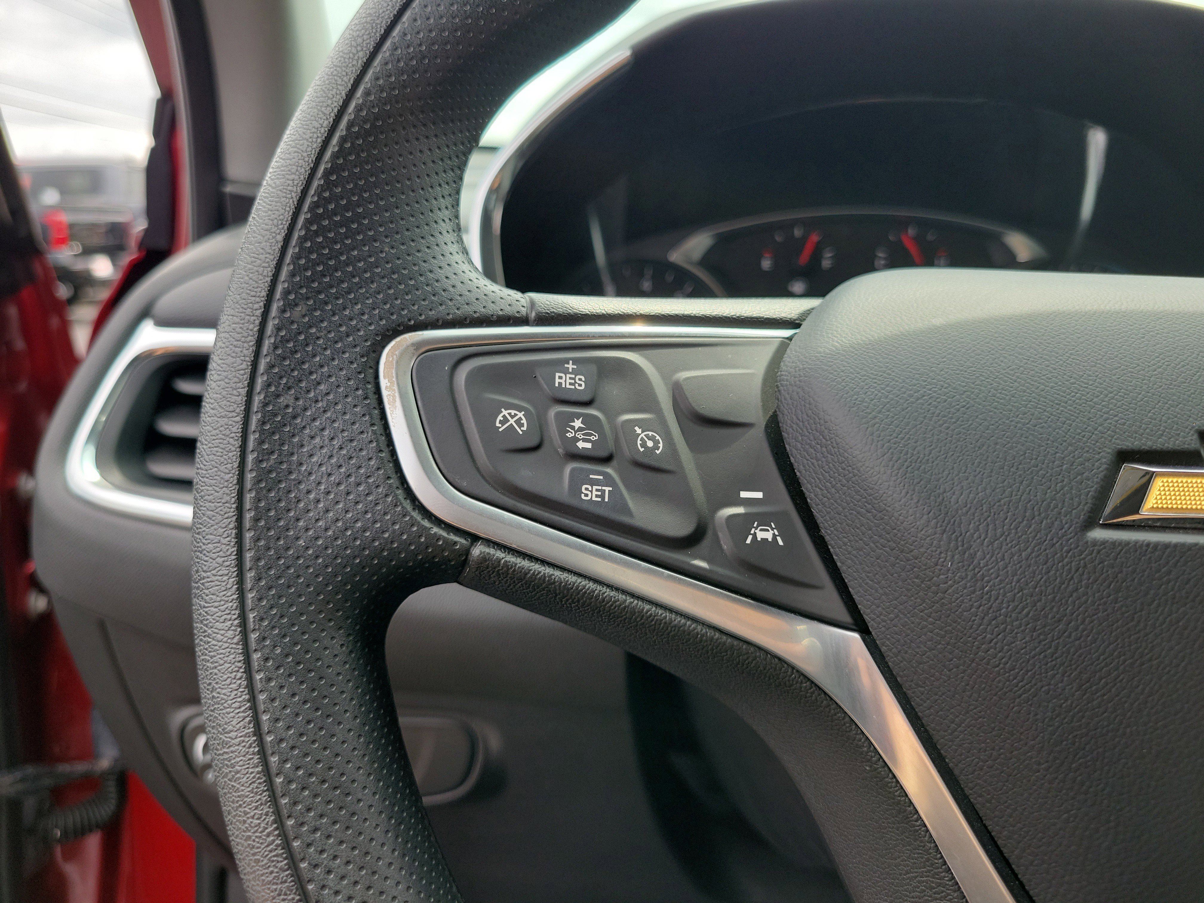 Used 2023 Chevrolet Equinox LT image 22