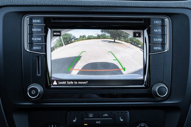 Used 2017 Volkswagen Jetta SE image 71