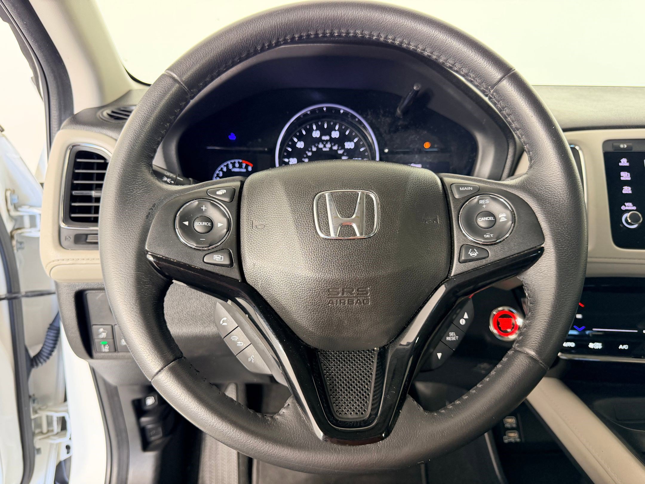Used 2019 Honda HR-V Touring image 15