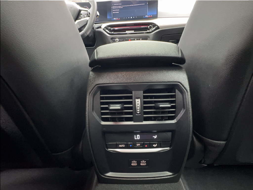 Used 2025 BMW 330i Sedan RWD image 41