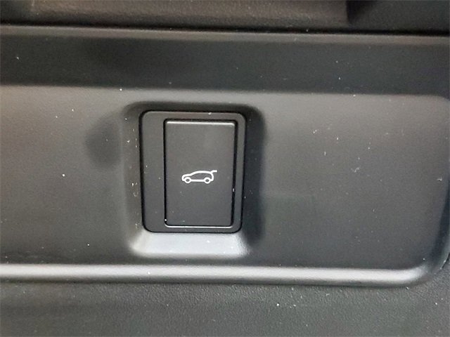 New 2025 Land Rover Discovery Sport S image 33