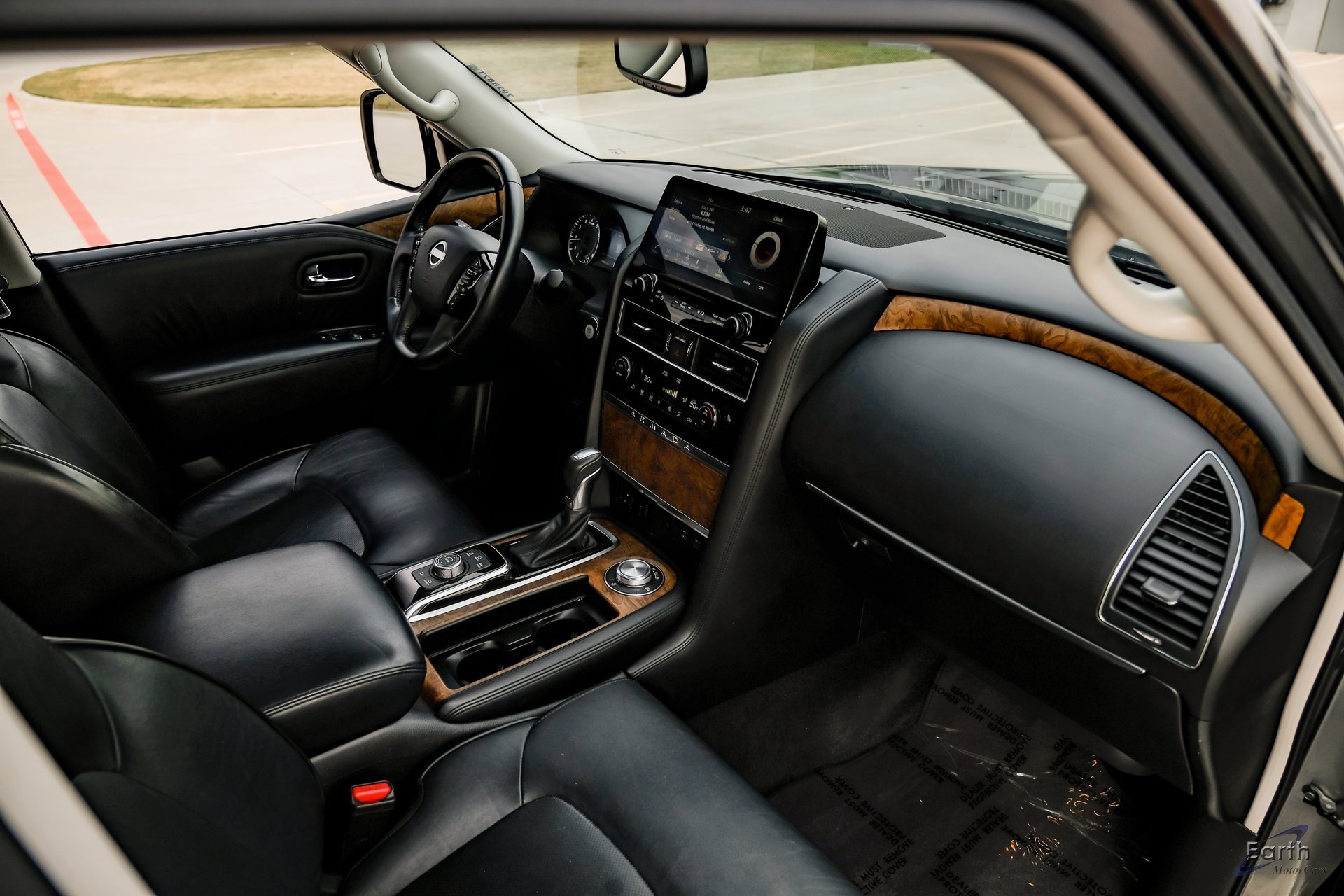 Used 2021 Nissan Armada SL w/ Captain's Chairs Package image 41