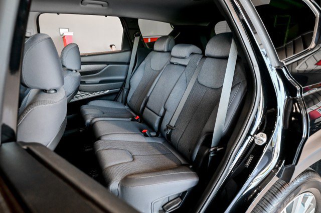 Used 2019 Hyundai Santa Fe SEL AWD/4WD image 18