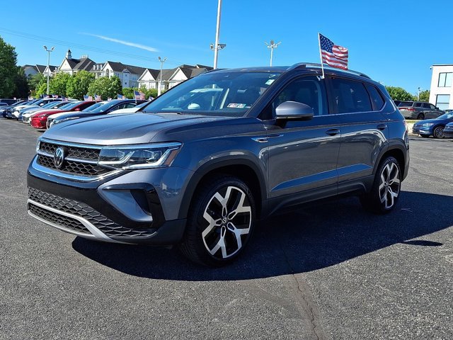 Certified 2023 Volkswagen Taos SEL AWD/4WD image 3