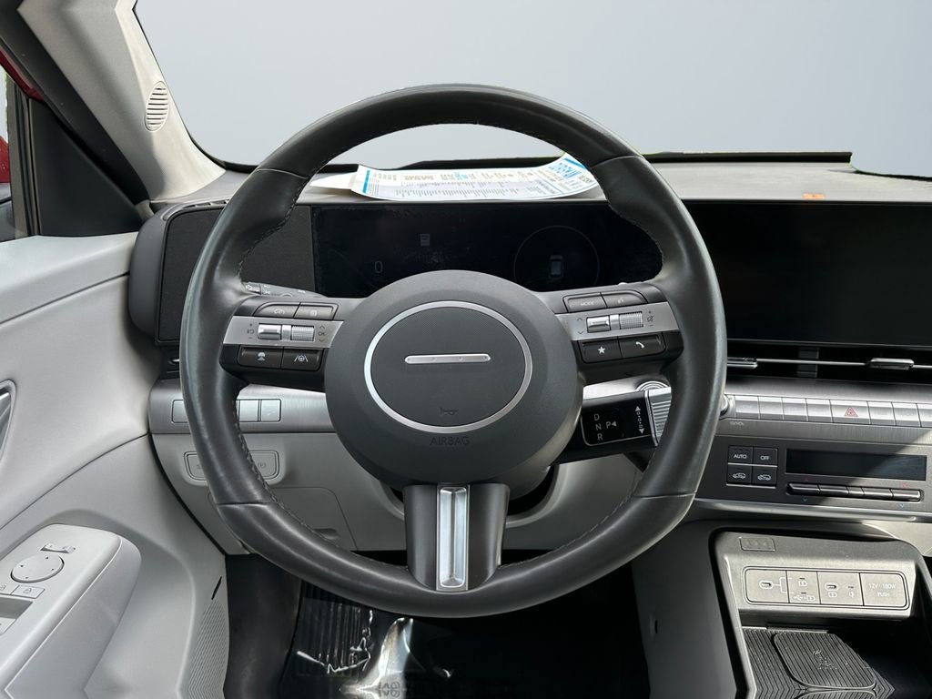 Used 2024 Hyundai Kona Limited FWD image 12