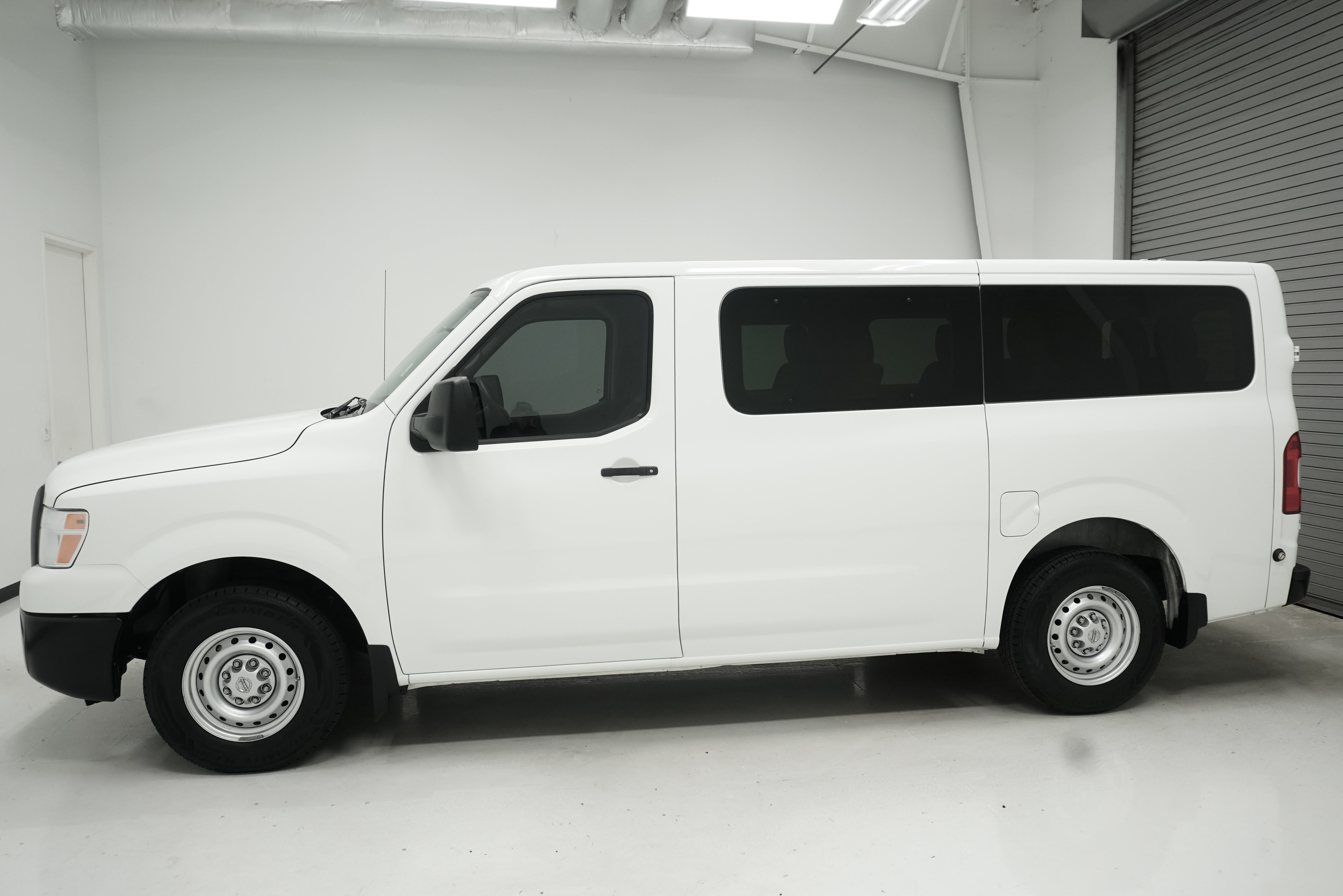 Used 2016 Nissan NV 3500 S w/ Power Package RWD image 5
