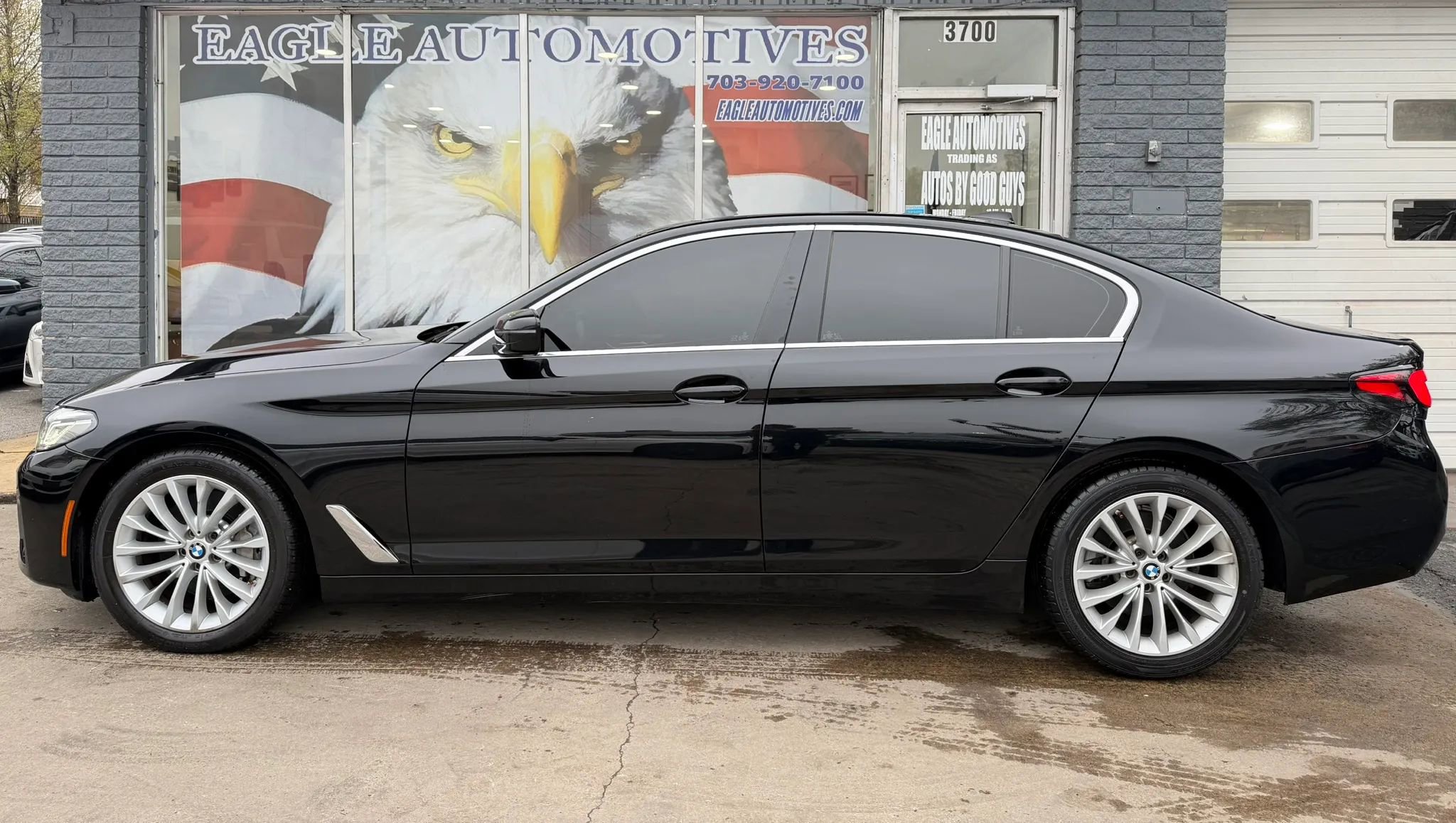 Used 2021 BMW 530i xDrive w/ Convenience Package image 6