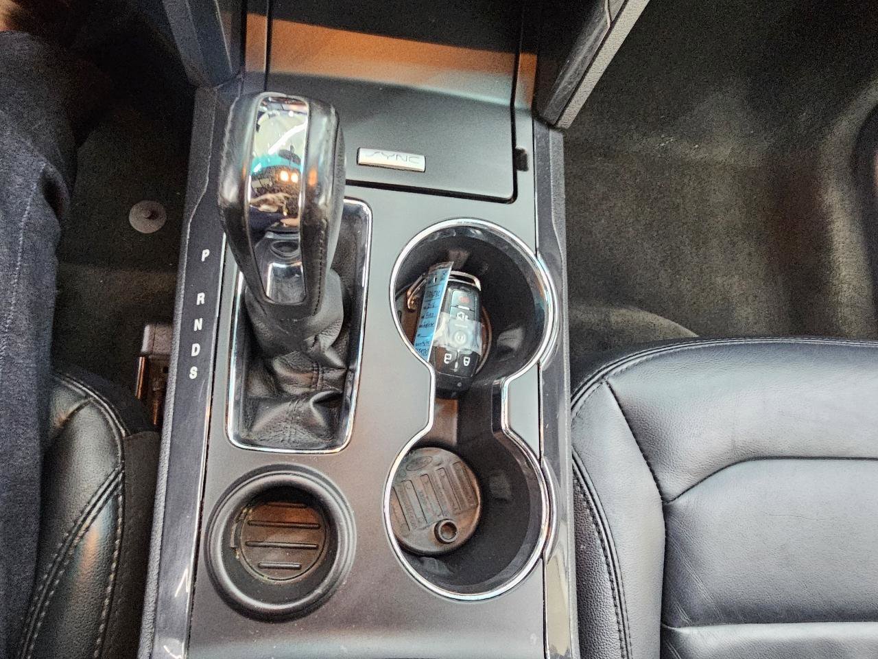 Used 2016 Ford Explorer XLT w/ Equipment Group 202A FWD image 33