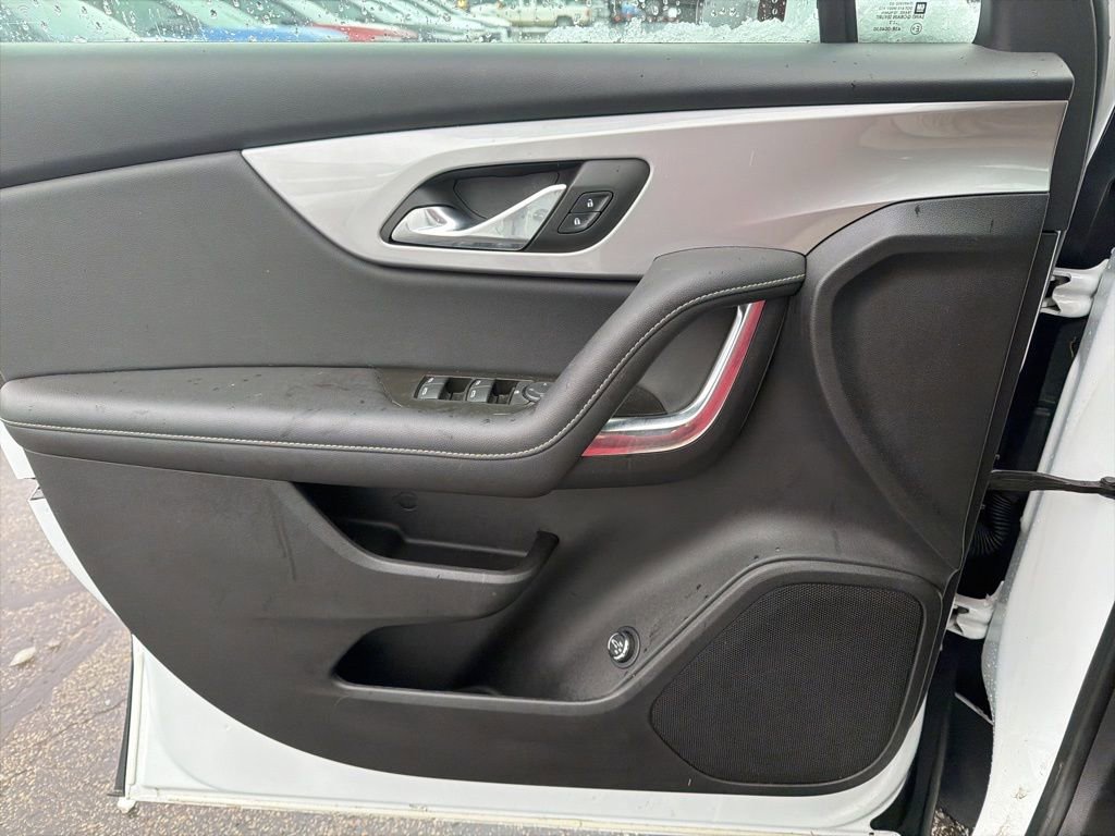 Used 2023 Chevrolet Blazer LT image 25