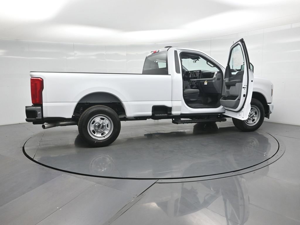 New 2026 Ford F350 XL w/ XL Chrome Package image 4