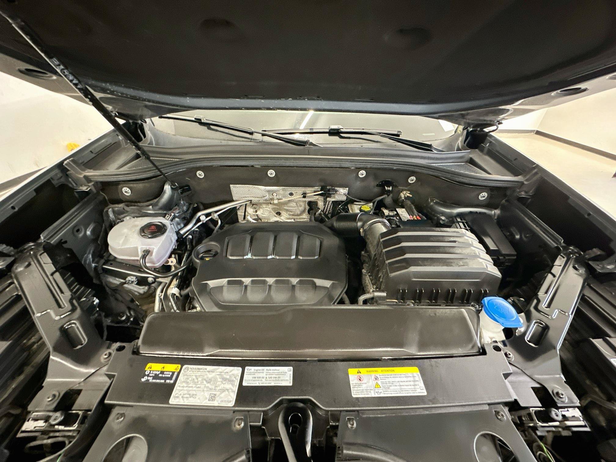 Used 2025 Volkswagen Atlas SE AWD/4WD image 36