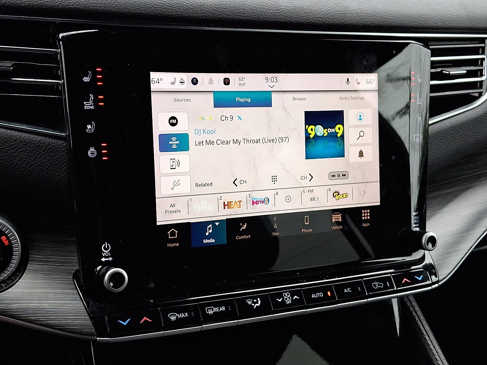 Used 2023 Jeep Wagoneer L Series II image 16