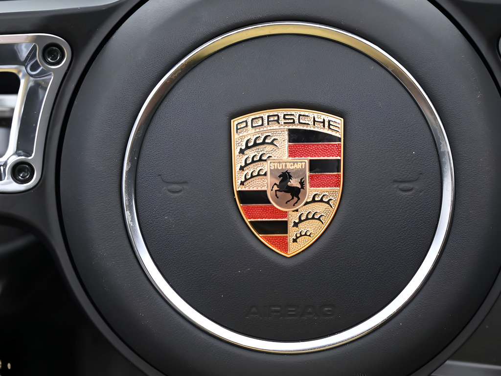 Certified 2025 Porsche 718 Boxster S RWD image 25