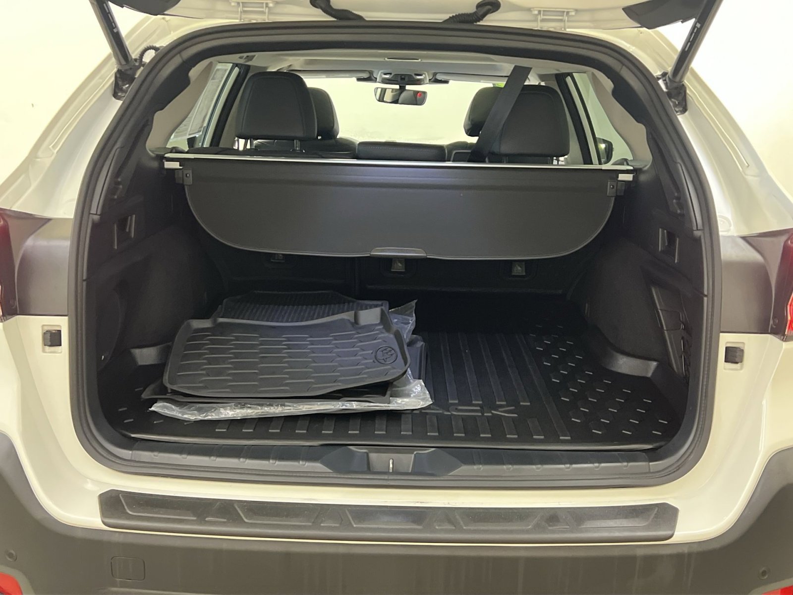 Used 2024 Subaru Outback Limited XT w/ Popular Package #2 image 24