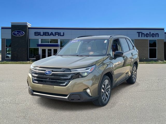 Used 2025 Subaru Forester Touring AWD/4WD image 2