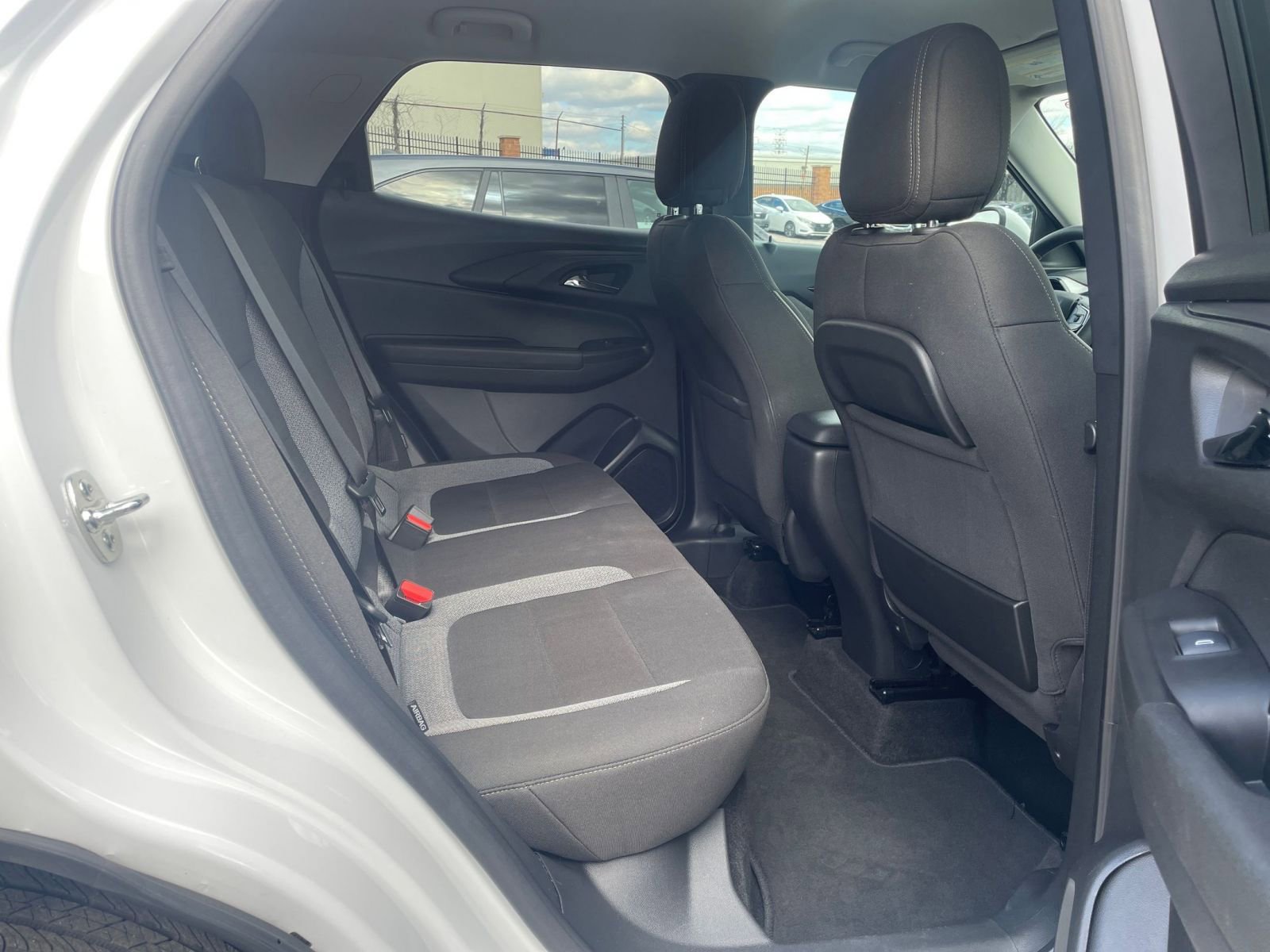 Used 2025 Chevrolet TrailBlazer LT image 24