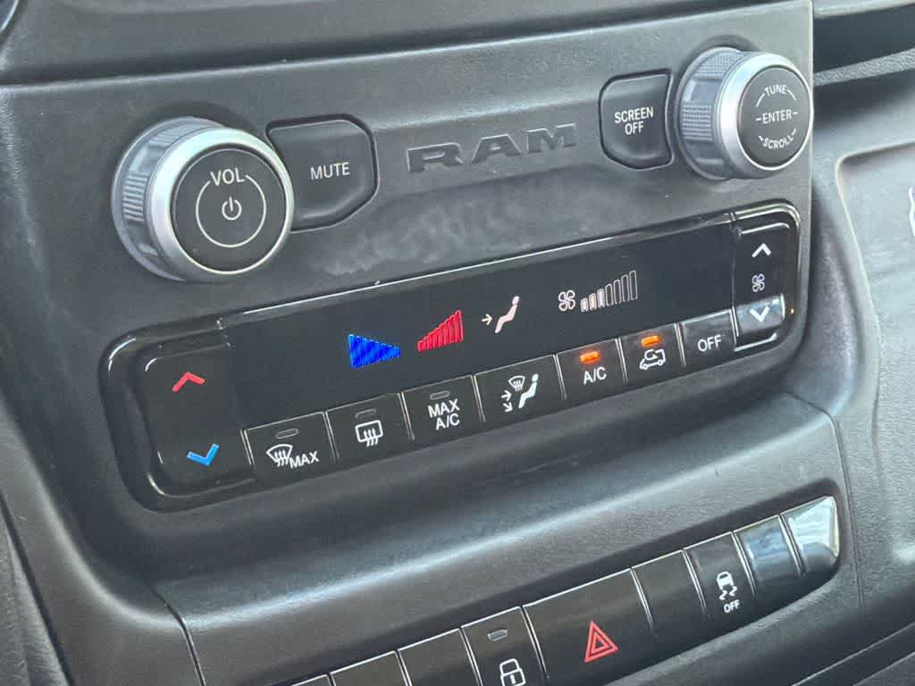 Used 2025 RAM ProMaster 2500 w/ Convenience Group FWD image 27