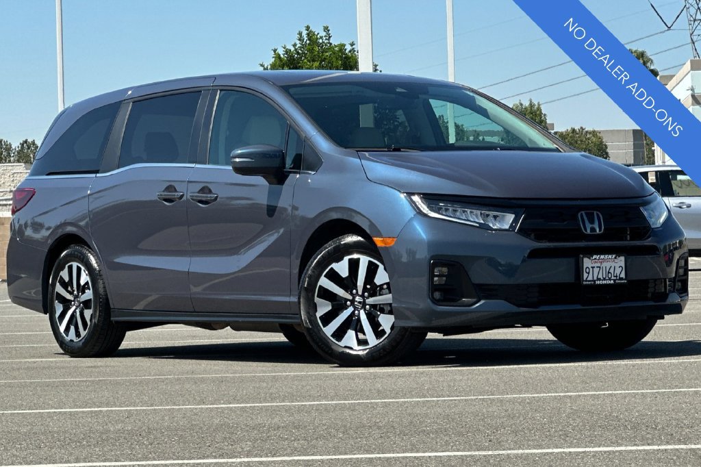 Certified 2025 Honda Odyssey EX-L image 2