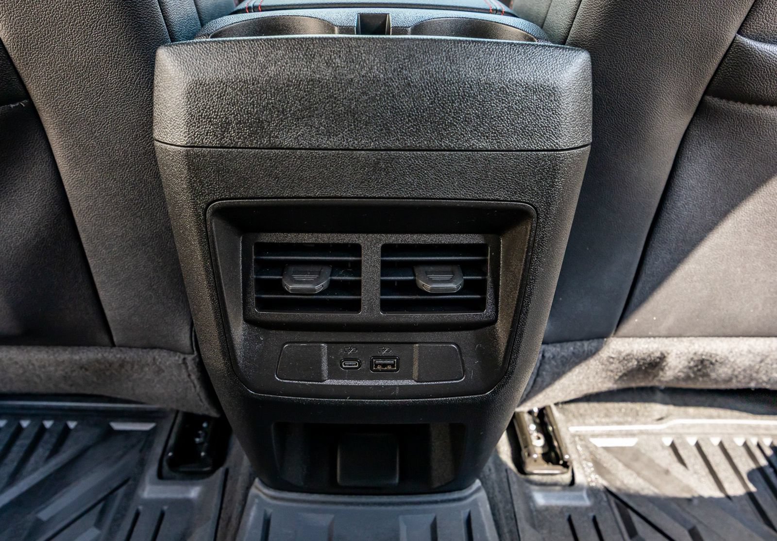 Used 2024 GMC Canyon AT4X w/ AT4X AEV Edition AWD/4WD image 34