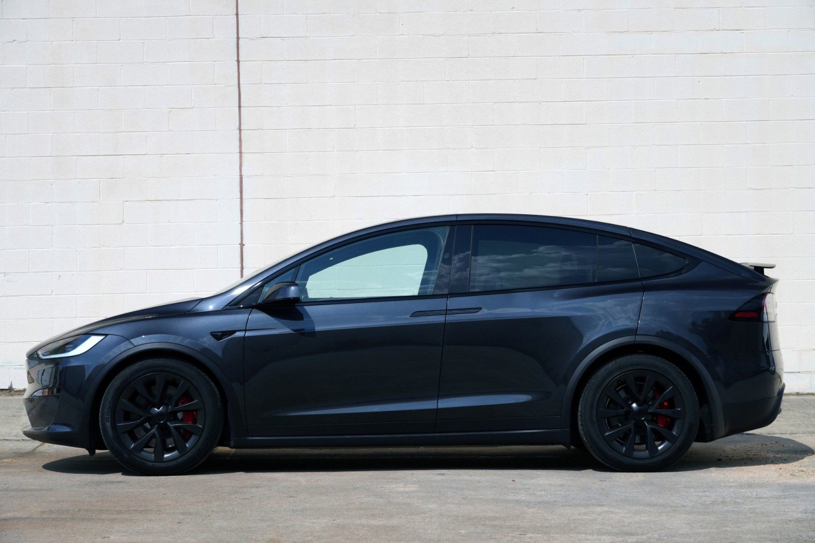 Used 2025 Tesla Model X Plaid AWD/4WD image 9