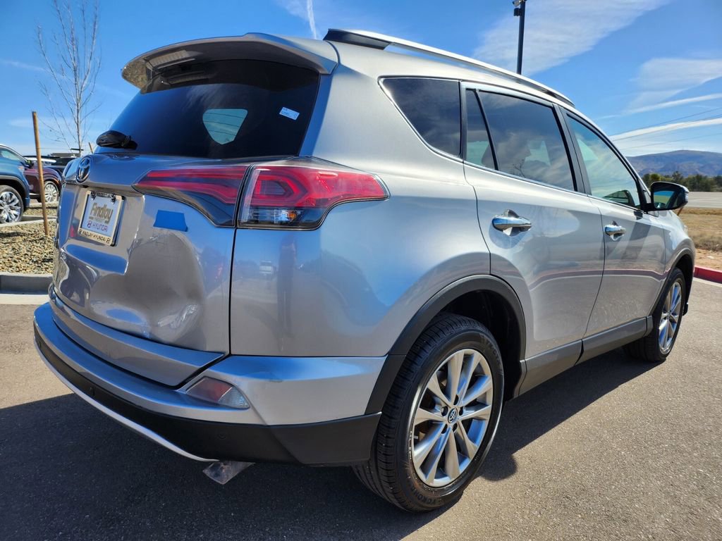 Used 2016 Toyota RAV4 Limited image 4